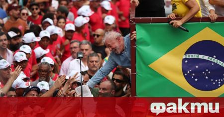 Бразилия избира президент Най оспорваните избори от години предизвикват тревога че