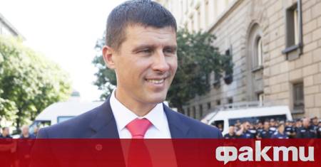 ФАКТИ публикува мнения с широк спектър от гледни точки за