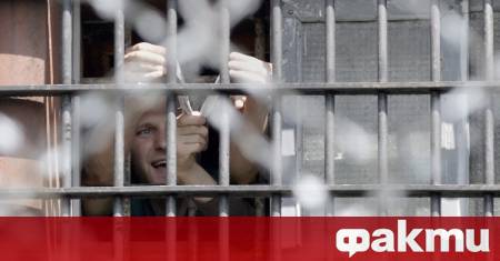 Ръководствата на затворите в Беларус задължават затворниците редовно да разчистват