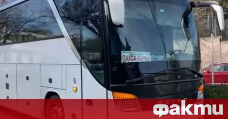 Пореден автобус с евакуирани потегли днес следобед за България от