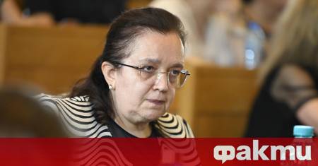 Професор Елиза Стефанова е първата жена ректор на Софийския университет