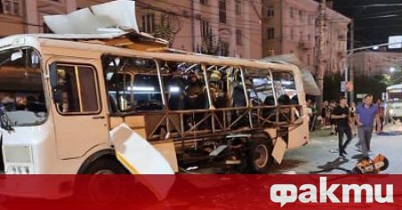 Автобус на градския транспорт избухна в руския град Воронеж Една