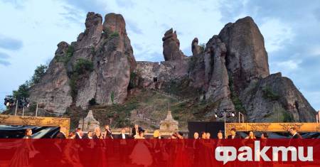 Белоградчишките скали отново засияха под звездите с юбилейното десето издание