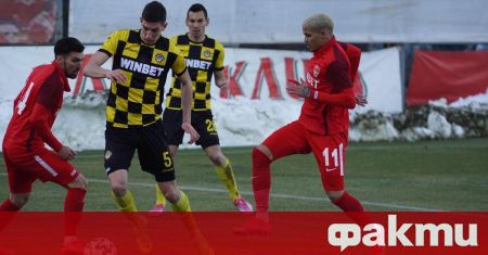 Царско село и Ботев Пловдив завършиха при резултат 0 0 своя