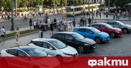 Глобалният автомобилен пазар претърпява коренна промяна като данните за 2025