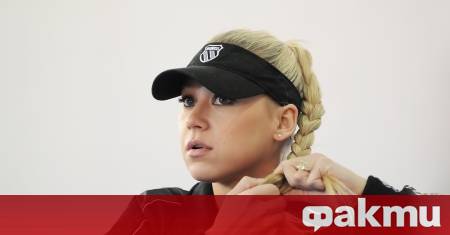 Бременната тенисистка Анна Курникова беше снимана с децата си след