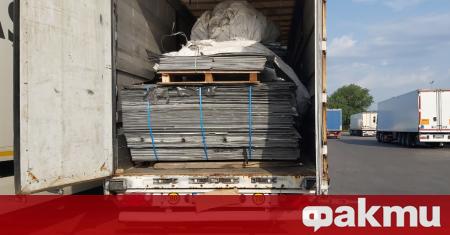 Шест ТИР а с турска регистрация превозващи 137 тона отпадъци