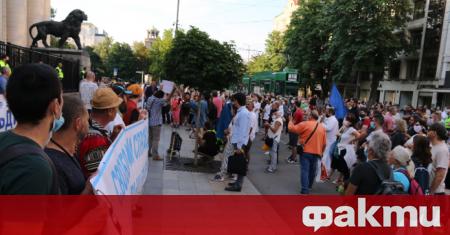 Пред Съдебната палата в София започна протест на инициативата Правосъдие