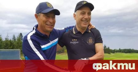 Христо Стоичков и Красимир Балъков изиграха партия голф като споделиха