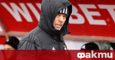 Наставникът на ЦСКА Стойчо Младенов коментира ситуацията със забраната
