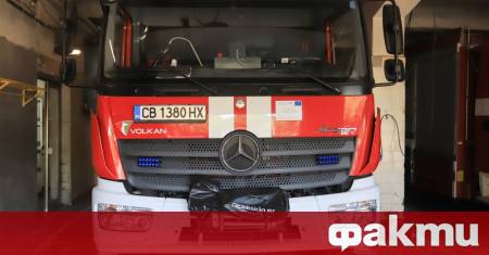 Пожар обхвана около декар сухи треви и храсти северно от