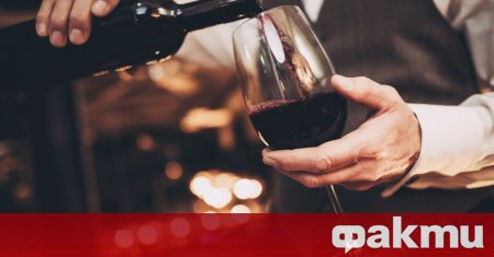 Българите са любители на червеното вино, особено през студените месеци