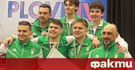 Националният отбор на България по сабя за младежи написа златна