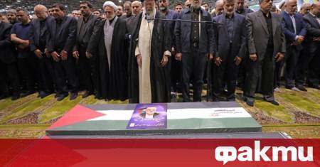 Траурната процесия в памет на покойния ирански върховен лидер аятолах