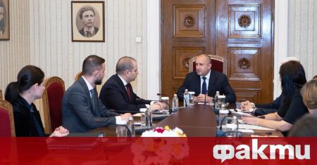 Президентът Румен Радев проведе среща на Дондуков 2 в петък
