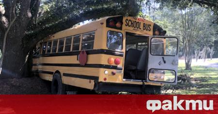 Момче на 11 години открадна училищен автобус и вдигна на