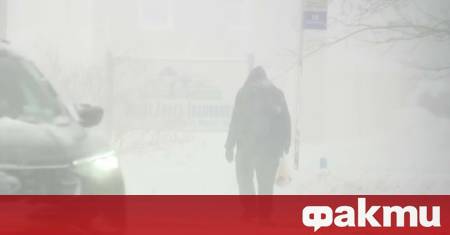 Хиляди полети в САЩ насрочени за уикенда бяха отменени заради