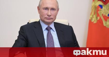 Руският президент Владимир Путин проведе телефонен разговор с президента на