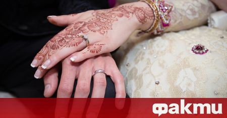 По време на сватба в Индия булката е ударила младоженеца