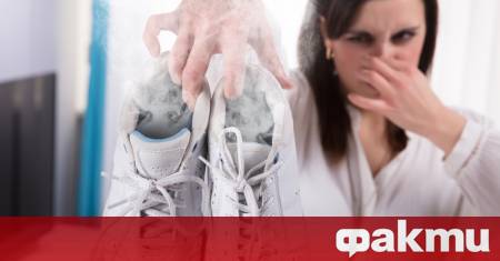 Неприятната миризма на краката или обувките е често срещан проблем