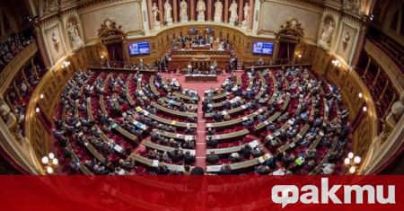 Сенатът на Франция единодушно прие резолюция която призовава за участие