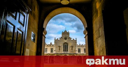 Университетът в Кеймбридж е започнал разследване на поредица от смъртни