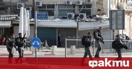 Израелски войници застреляха палестинец днес при сблъсък съобщи палестинското здравно