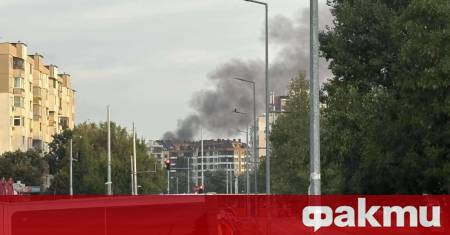 Пожар се разрази между столичните район Връбница и квартал Обеля