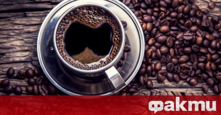 Диетолозите Лорън Манакър и Британи Дън поставиха черното кафе сред