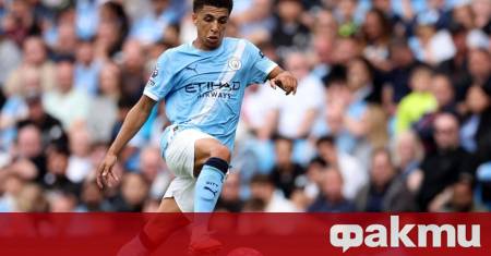 Манчестър Сити е готов да изслуша оферти за цели осем