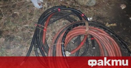 Крадци на кабели от жп инфраструктурата са задържани тази нощ