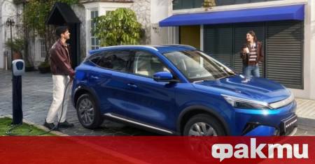 Китайският технологичен гигант BYD не просто освежава своя бестселър а