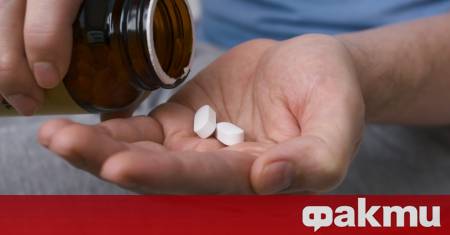 За тези които редовно приемат лекарства преглъщането на хапчета става