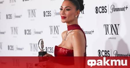 Никол Шерцингер беше почетена с най важната награда за театрално изкуство