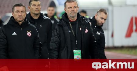 Треньорът на ЦСКА Стойчо Младенов е останал много недоволен от