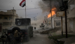 Иракската армия, подкрепена по въздух, тръгна към Мосул
