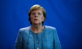 Меркел: Германия няма да е отслабена без мен