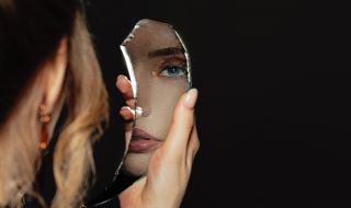4 поверия, свързани със счупено огледало