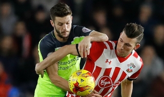 Редица грандове по петите на Лалана