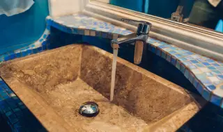 Чешмяната вода в гръцкия курорт Сивири е обявена за негодна за консумация