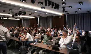 Експерти по AI и маркетинг се събраха във Варна