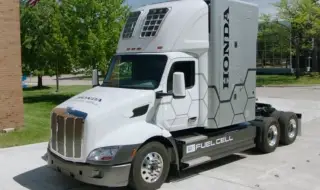 Honda представя водороден камион