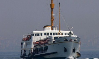 Отвлечен е пътнически кораб в Турция
