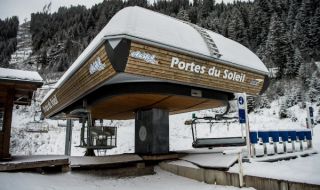 Франция спира скиори да пътуват в чужбина