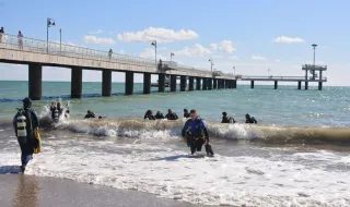 Divers from all over the country will gather in Burgas to join in cleaning the seabed around the Bridge
