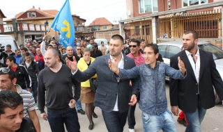 Бареков иска пак Народна република