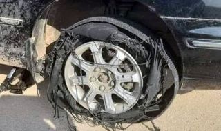 Шест съвета за спиране на автомобил, когато някоя от гумите се спука в движение