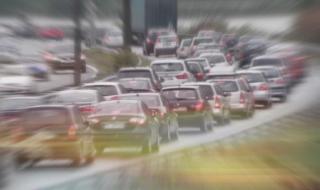 До 100 000 автомобила за завръщат в София