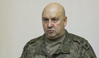 Генeрал Суровикин не е арестуван, заяви дъщеря му