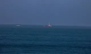 Британската компания за морска сигурност: Два кораба са били атакувани в Аденския залив